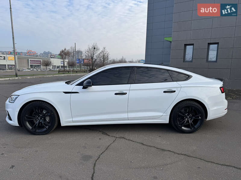 Купе Audi A5 2018 в Киеве