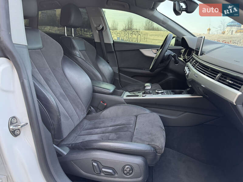 Купе Audi A5 2018 в Киеве