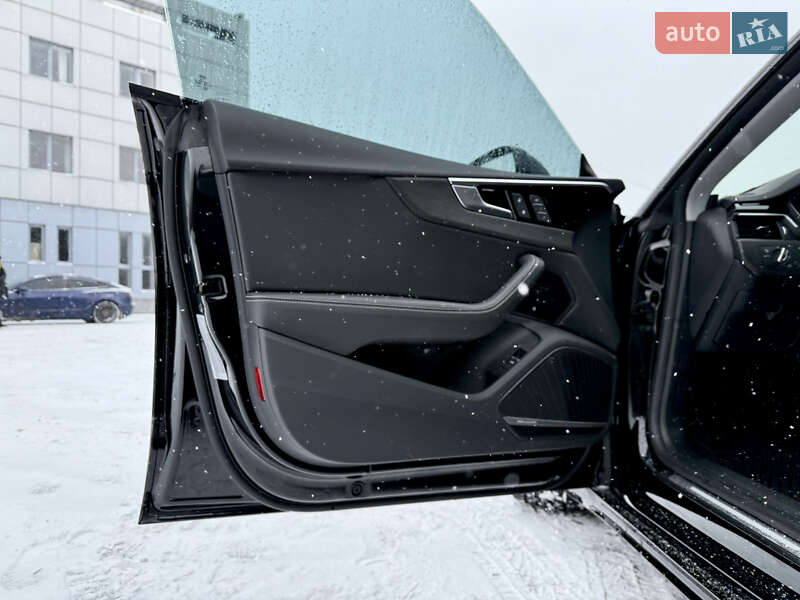 Лифтбек Audi A5 2022 в Днепре