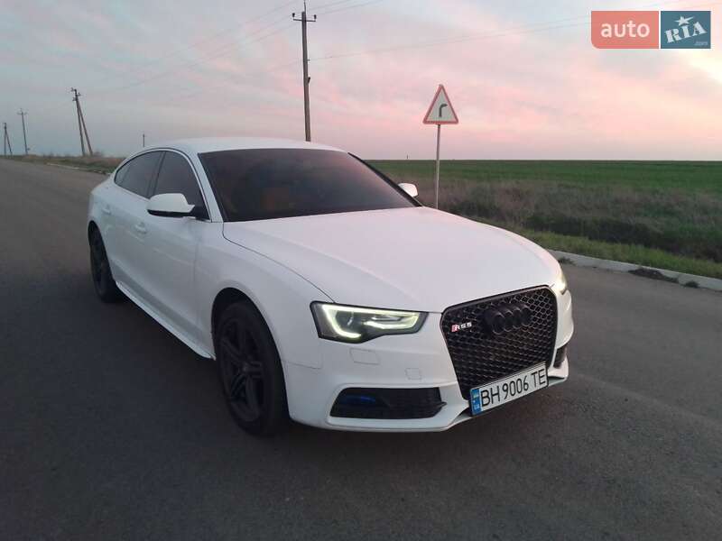 Купе Audi A5 2012 в Раздельной