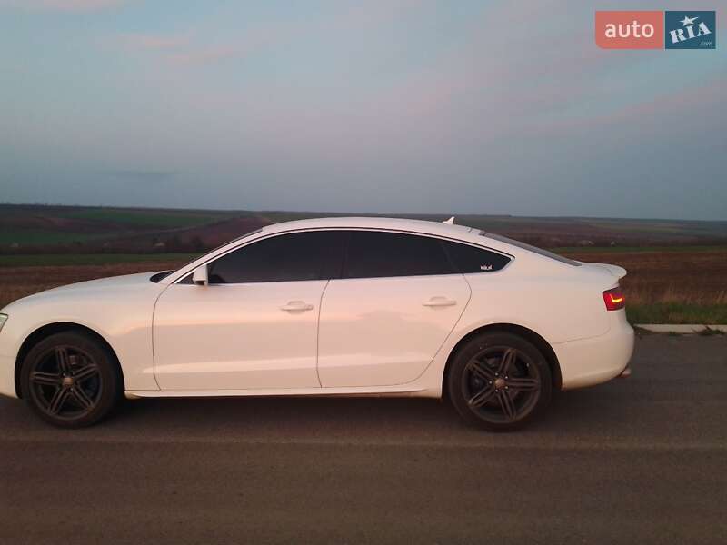 Купе Audi A5 2012 в Раздельной