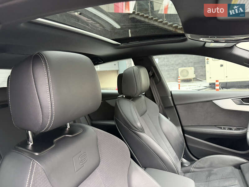 Лифтбек Audi A5 2023 в Киеве