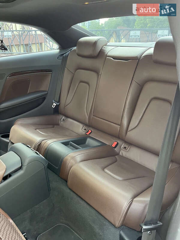 Купе Audi A5 2012 в Львове