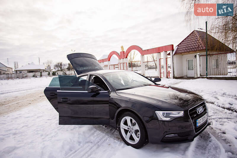 Купе Audi A5 2011 в Береговому