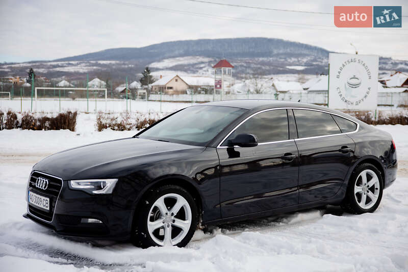 Купе Audi A5 2011 в Береговому