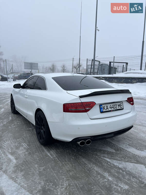 Купе Audi A5 2011 в Белой Церкви