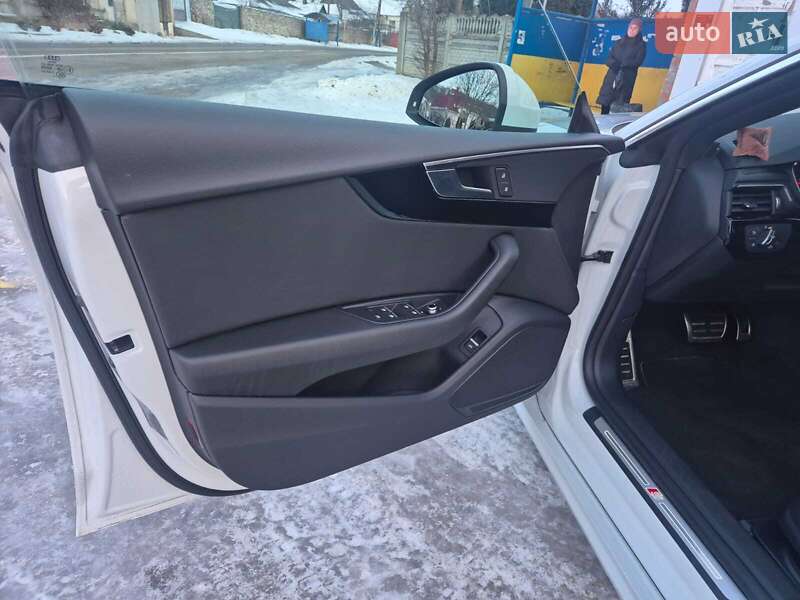 Купе Audi A5 2018 в Києві