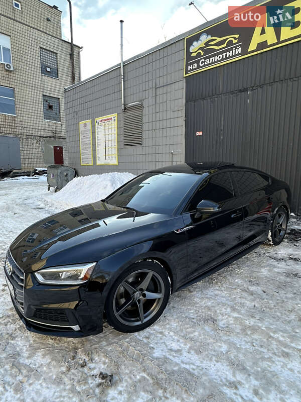 Купе Audi A5 2018 в Киеве