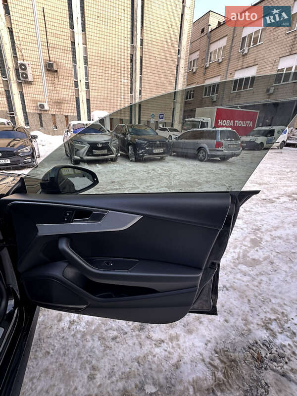 Купе Audi A5 2018 в Киеве