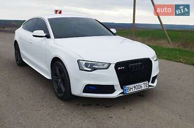 Купе Audi A5 2012 в Раздельной