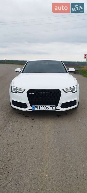 Купе Audi A5 2012 в Раздельной