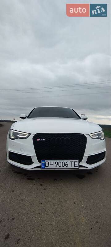 Купе Audi A5 2012 в Раздельной
