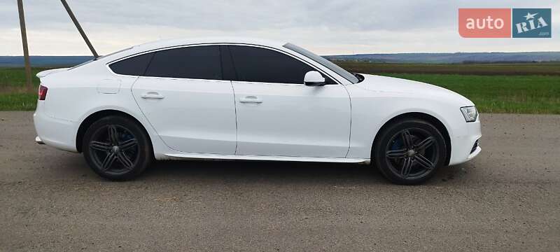 Купе Audi A5 2012 в Раздельной