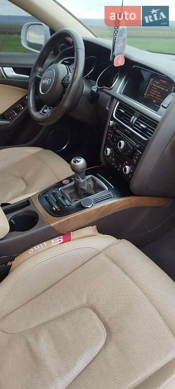 Купе Audi A5 2012 в Раздельной