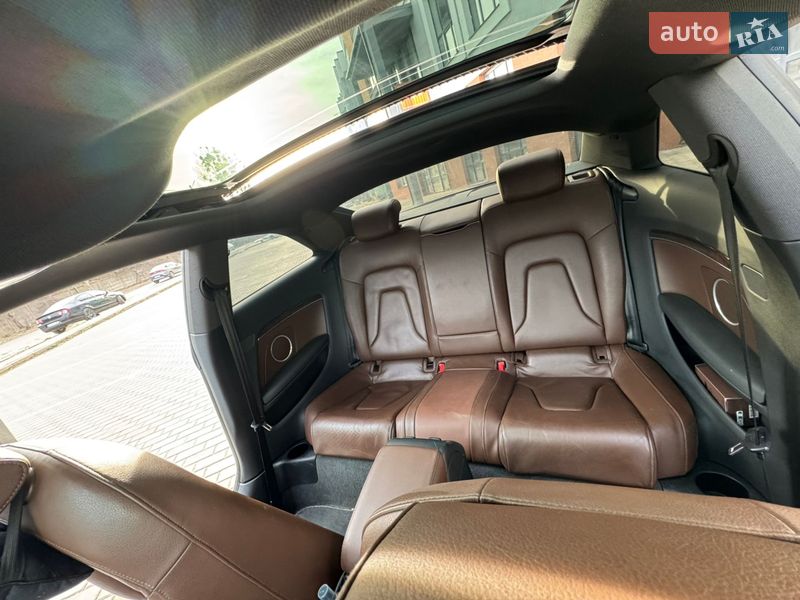 Купе Audi A5 2013 в Львові