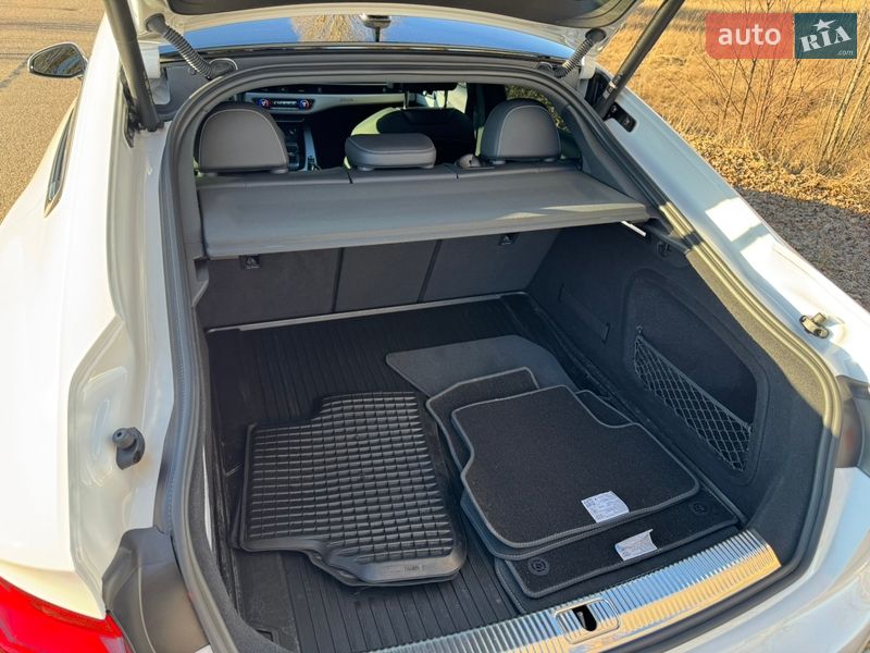 Лифтбек Audi A5 2022 в Киеве