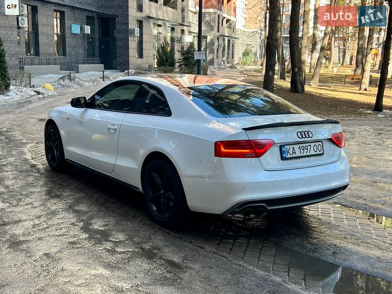 Купе Audi A5 2013 в Киеве