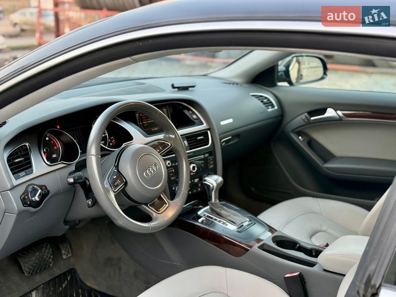 Купе Audi A5 2012 в Львові