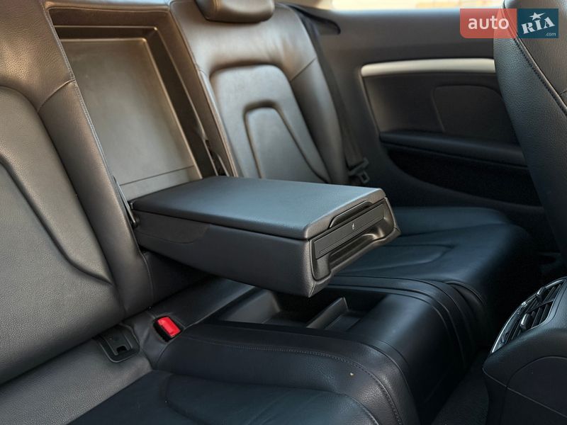 Купе Audi A5 2011 в Шептицькому