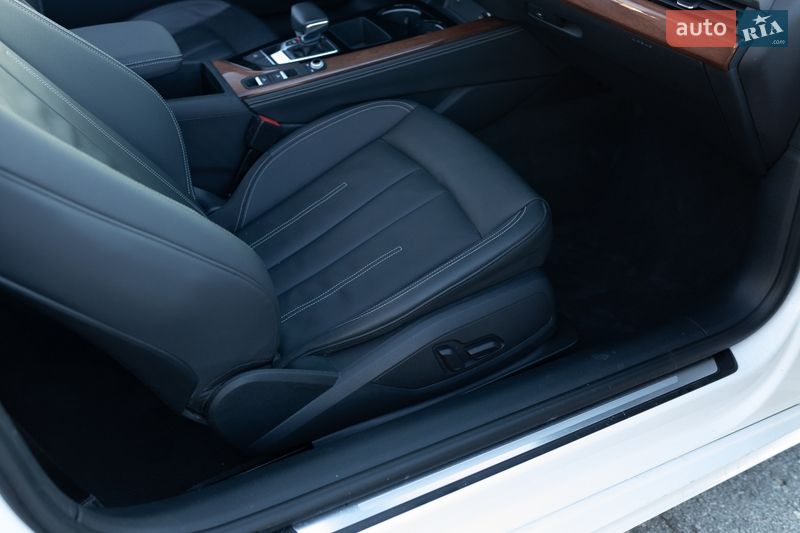 Кабріолет Audi A5 2022 в Дніпрі