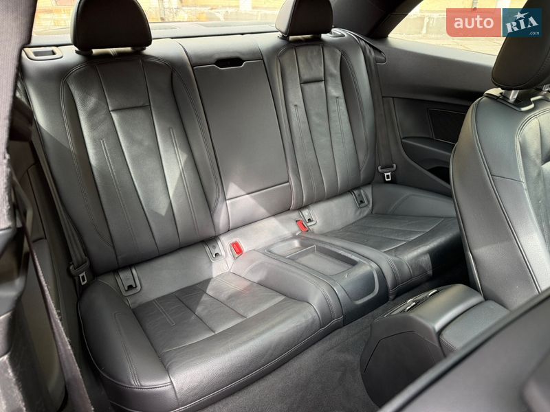 Купе Audi A5 2016 в Киеве