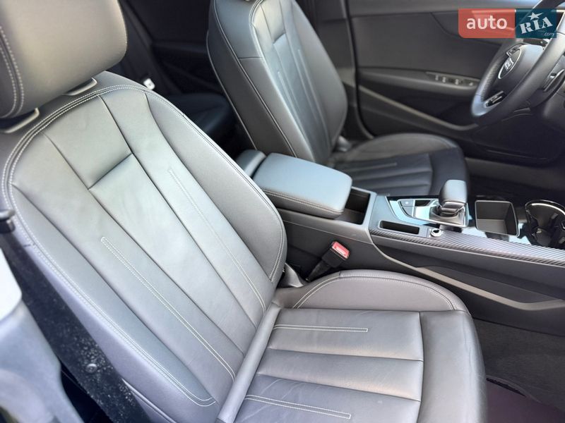 Лифтбек Audi A5 2022 в Одессе