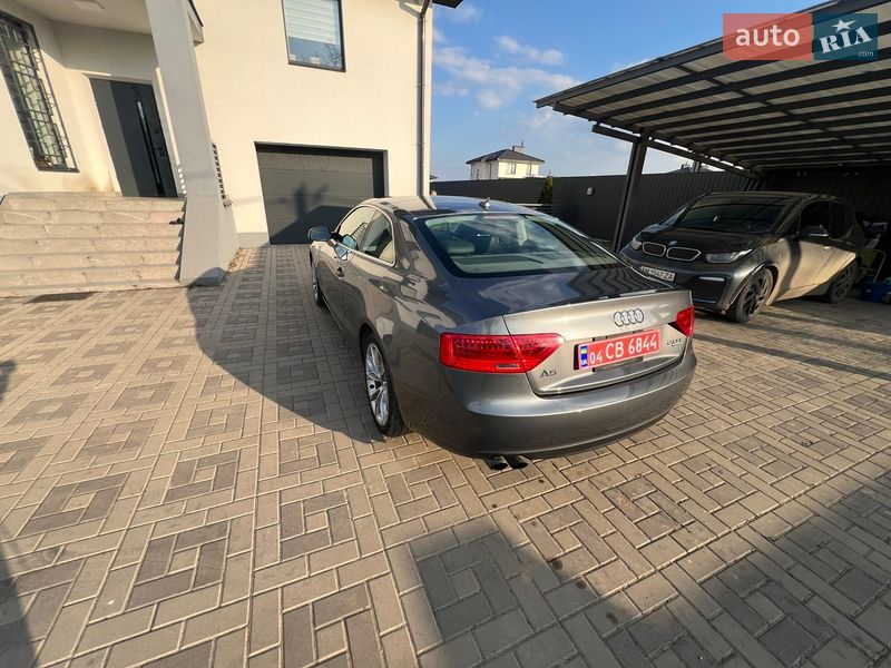 Купе Audi A5 2013 в Киеве