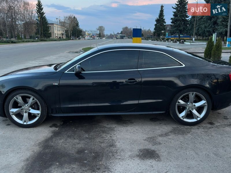 Купе Audi A5 2010 в Яготині