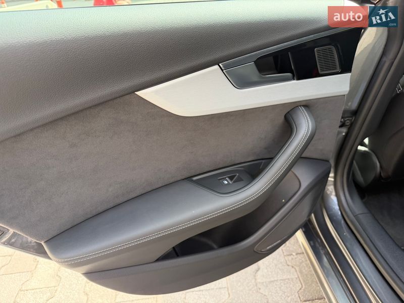 Лифтбек Audi A5 2023 в Киеве