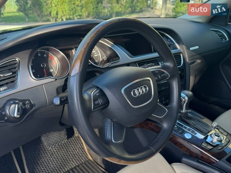 Купе Audi A5 2012 в Києві