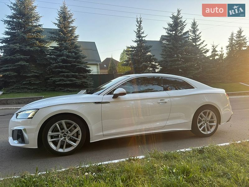 Купе Audi A5 2023 в Киеве