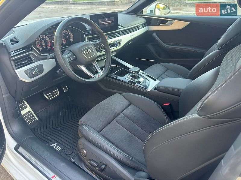 Купе Audi A5 2023 в Киеве