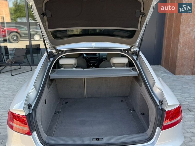 Купе Audi A5 2009 в Черновцах