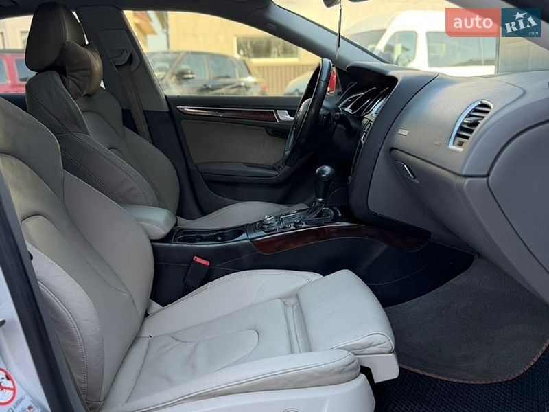 Купе Audi A5 2009 в Черновцах