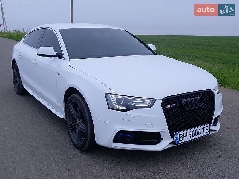 Купе Audi A5 2012 в Раздельной
