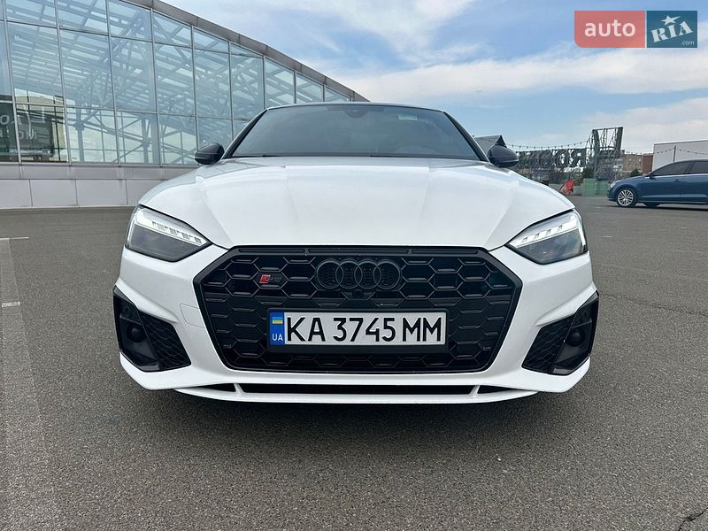 Купе Audi A5 2022 в Києві