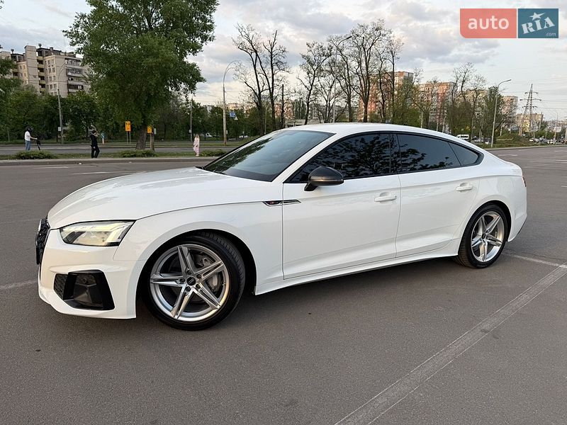 Лифтбек Audi A5 2022 в Киеве