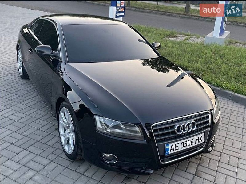 Купе Audi A5 2010 в Дніпрі