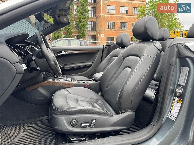 Кабриолет Audi A5 2012 в Киеве