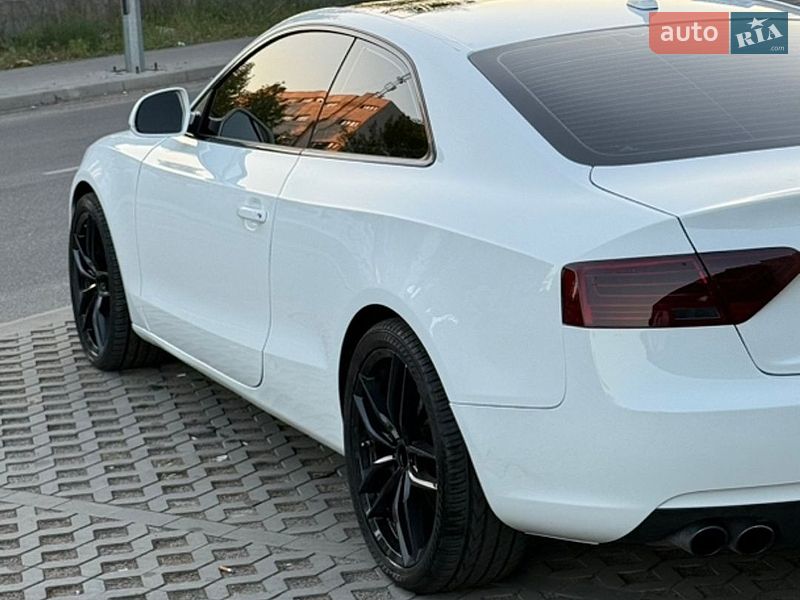 Купе Audi A5 2013 в Києві