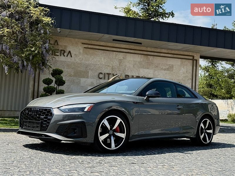 Купе Audi A5 2022 в Львове