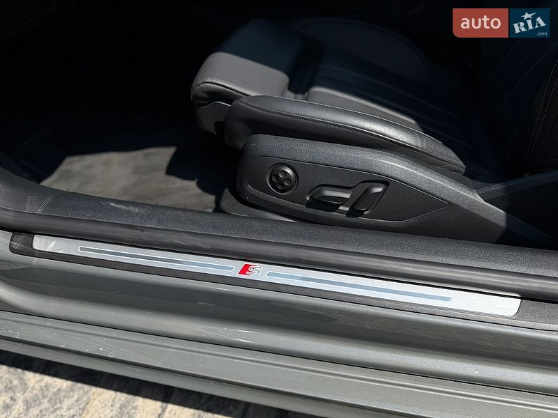 Купе Audi A5 2022 в Львове