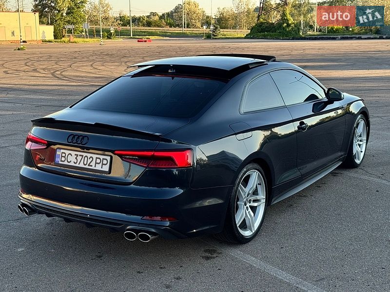 Купе Audi A5 2017 в Киеве