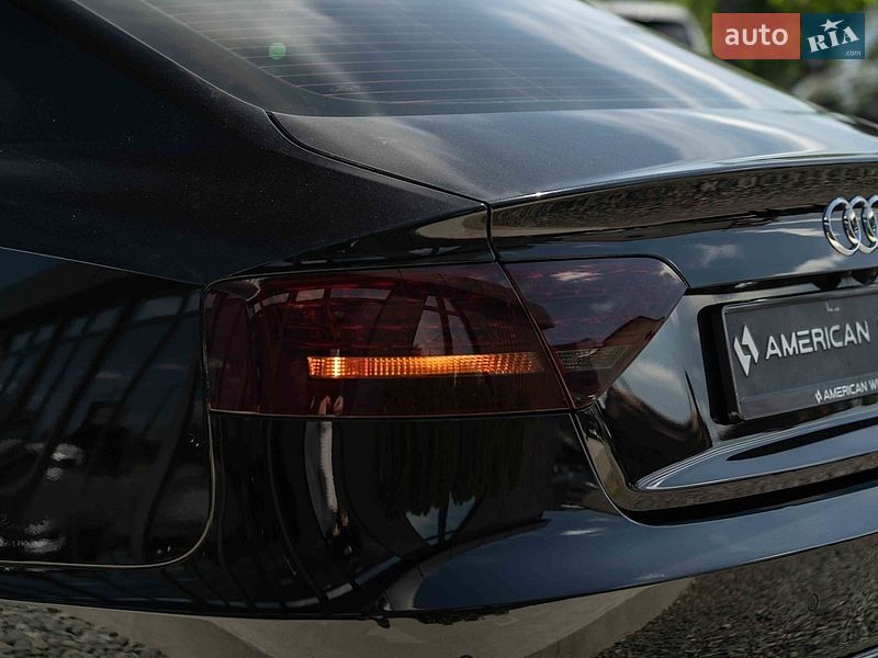 Купе Audi A5 2011 в Черновцах