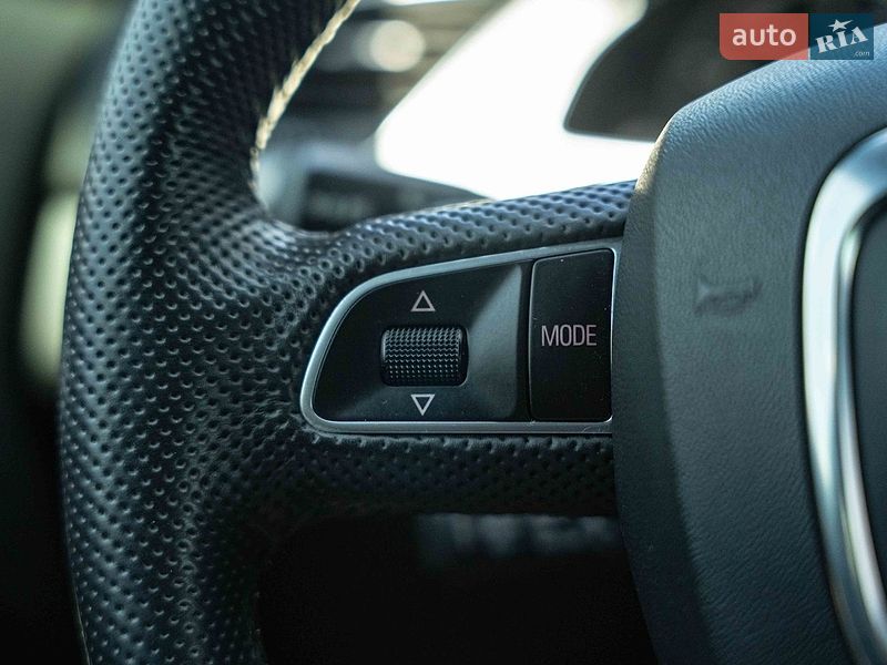 Купе Audi A5 2011 в Черновцах