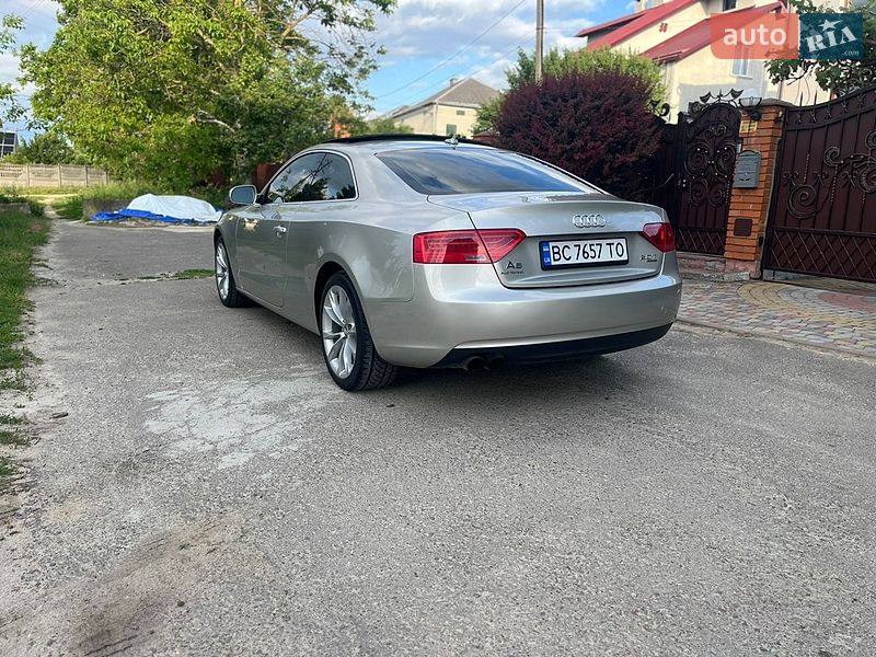 Купе Audi A5 2013 в Львові