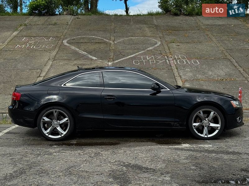 Купе Audi A5 2011 в Киеве