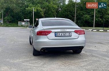Купе Audi A5 2010 в Городке