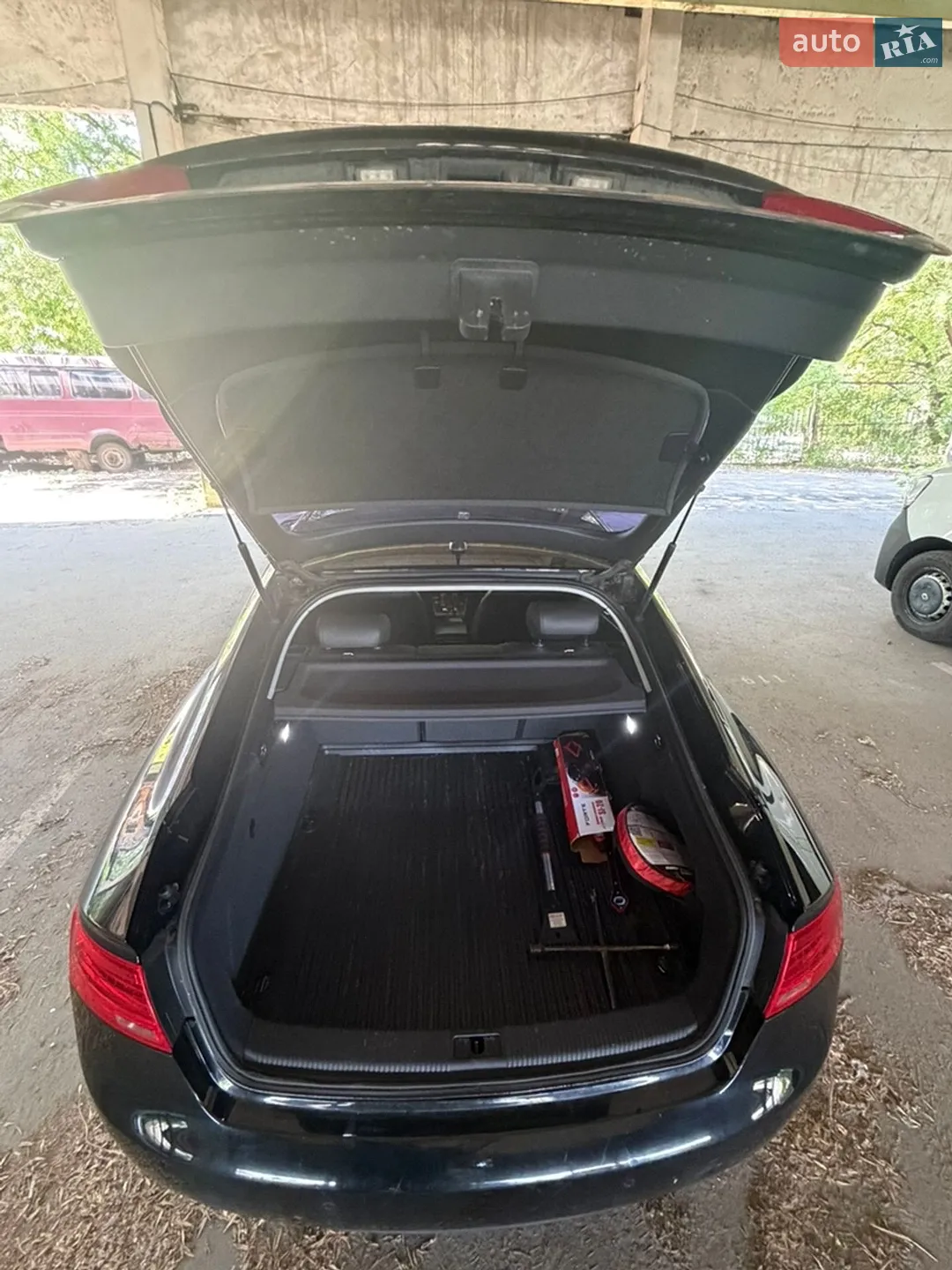 Audi A5 2014 VIN WAUZZZ8T3FA029539 фото оголошення 6 з 20