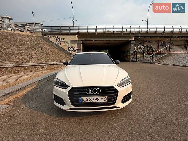 Купе Audi A5 2017 в Киеве